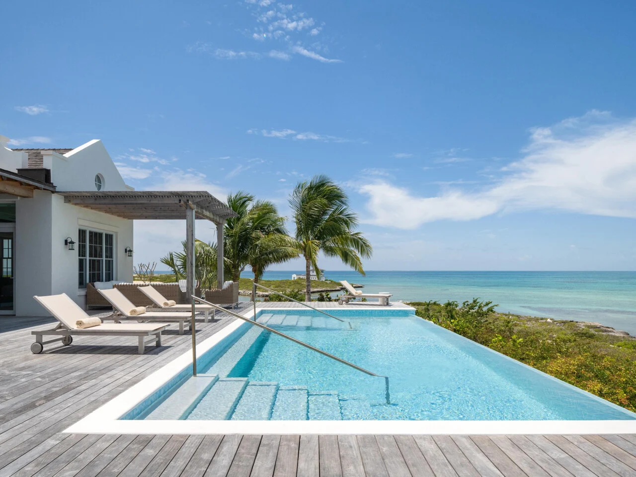 Puesta del Sol Four Bedroom Oceanfront Villa with Private Pool