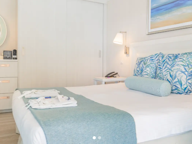 Luxury Ocean Front Room