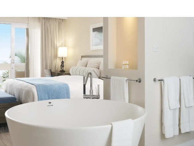 Grand Luxury Oceanfront Suite