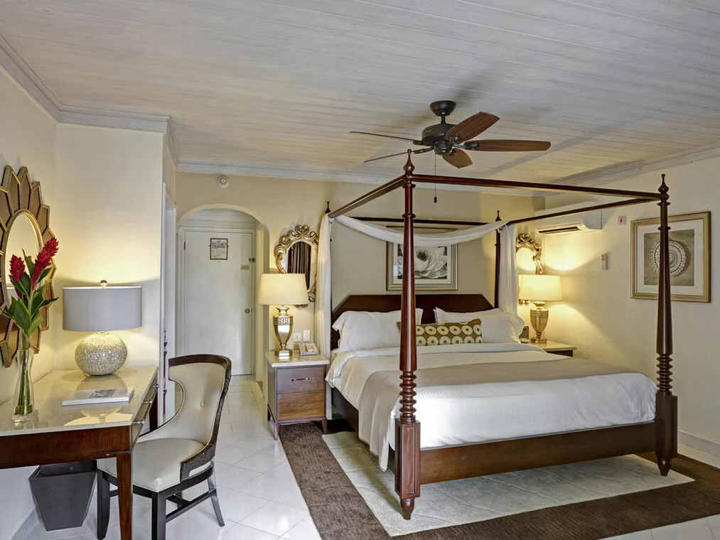 Pool Garden View Guest room