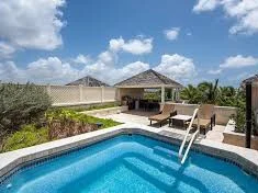 1 Bedroom Contemporary Penthouse with  Rooftop Pool