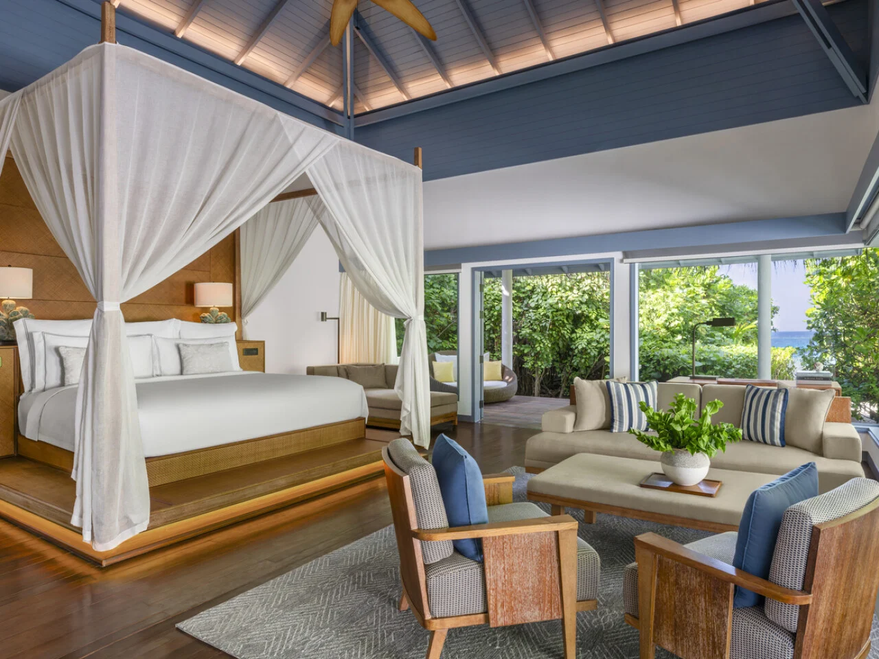 Oceanfront Beach Pool Villa