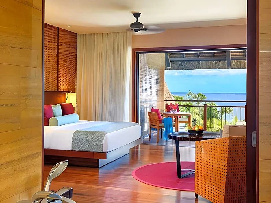 Luxury Lagoona Suite with Seaview