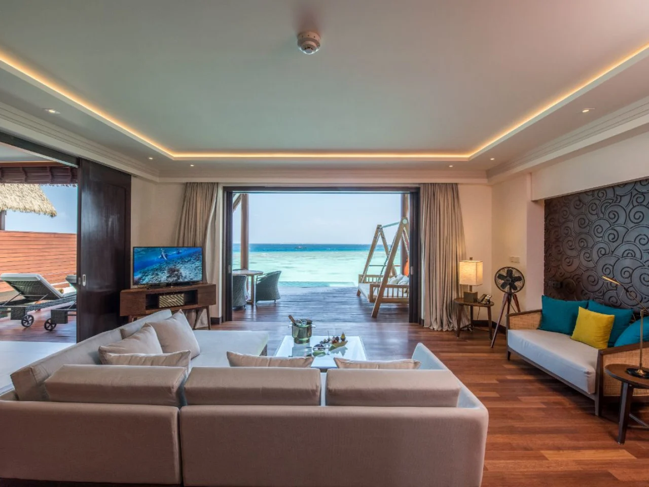 Overwater Ocean Suite with Infinity Pool