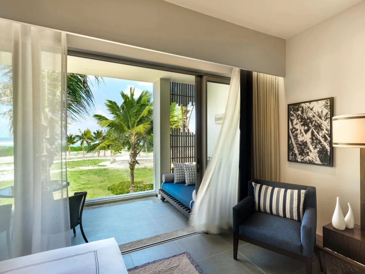 Deluxe Beach Access Room