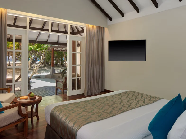 Jacuzzi Beach Villa