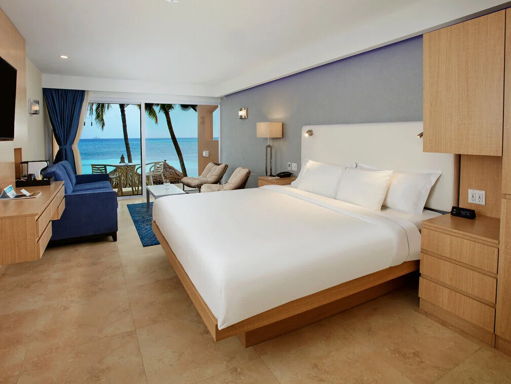 Premium Oceanfront - Queen