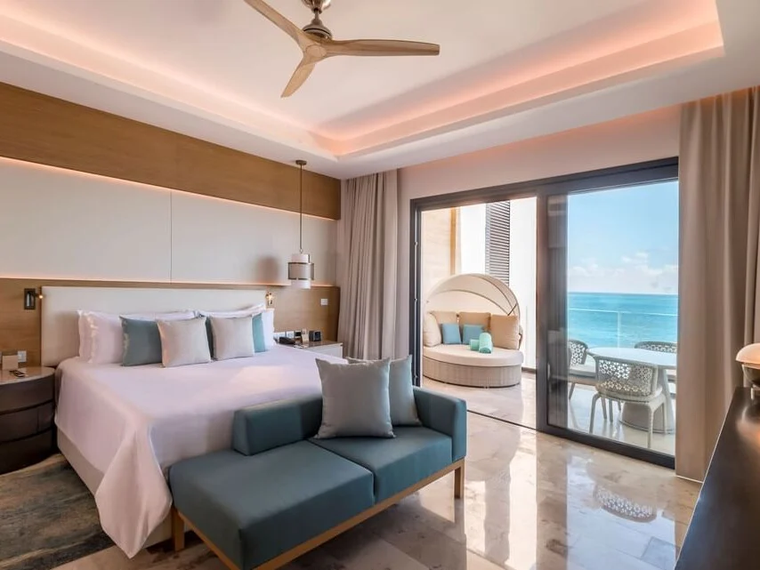 Serenity Club One Bedroom Master Suite Ocean Front