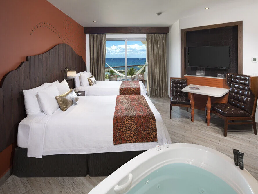 Deluxe Partial Ocean View Double