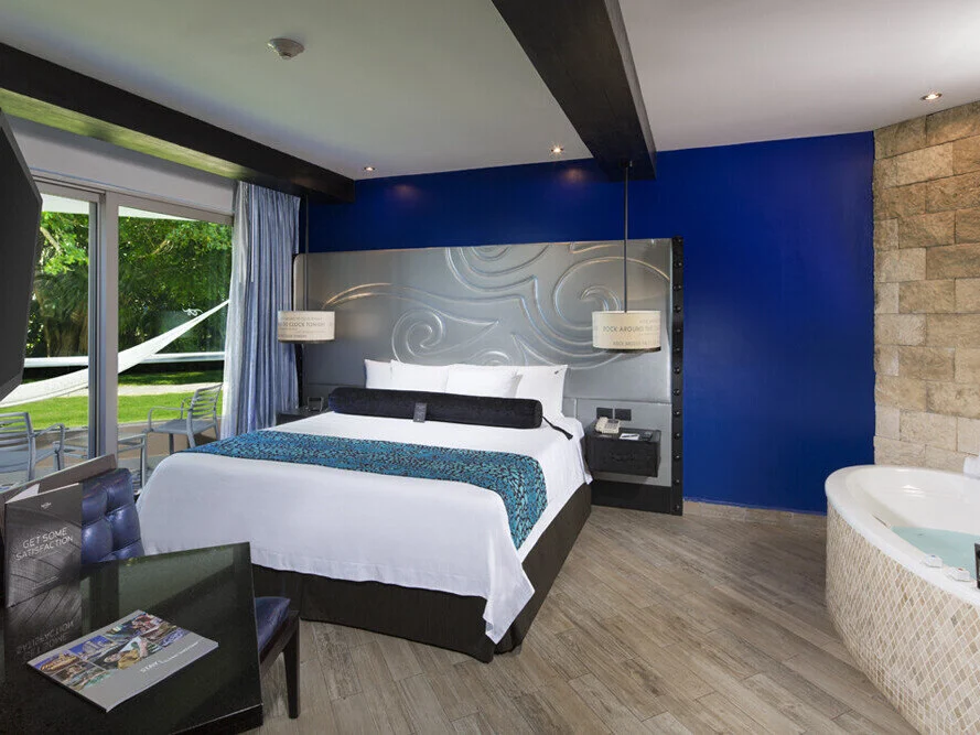 Heaven - Deluxe Gold King