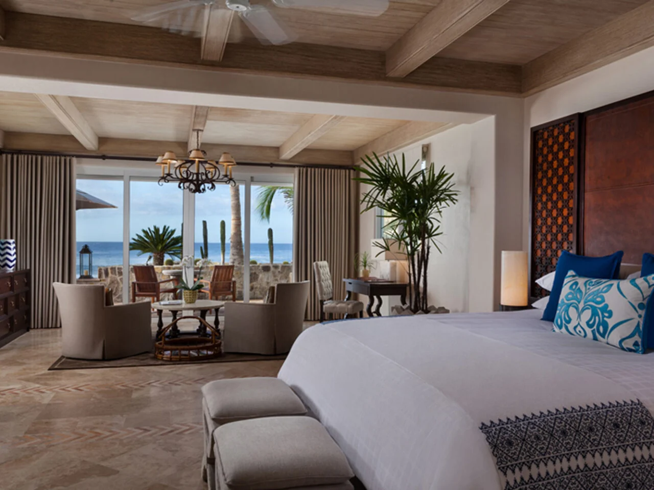 Casita One Bedroom Suite – Ocean Front with Infinity Pool