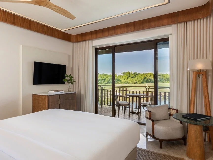 Signature Casita King