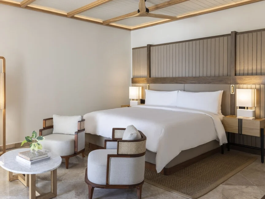 Beach Front Suite King