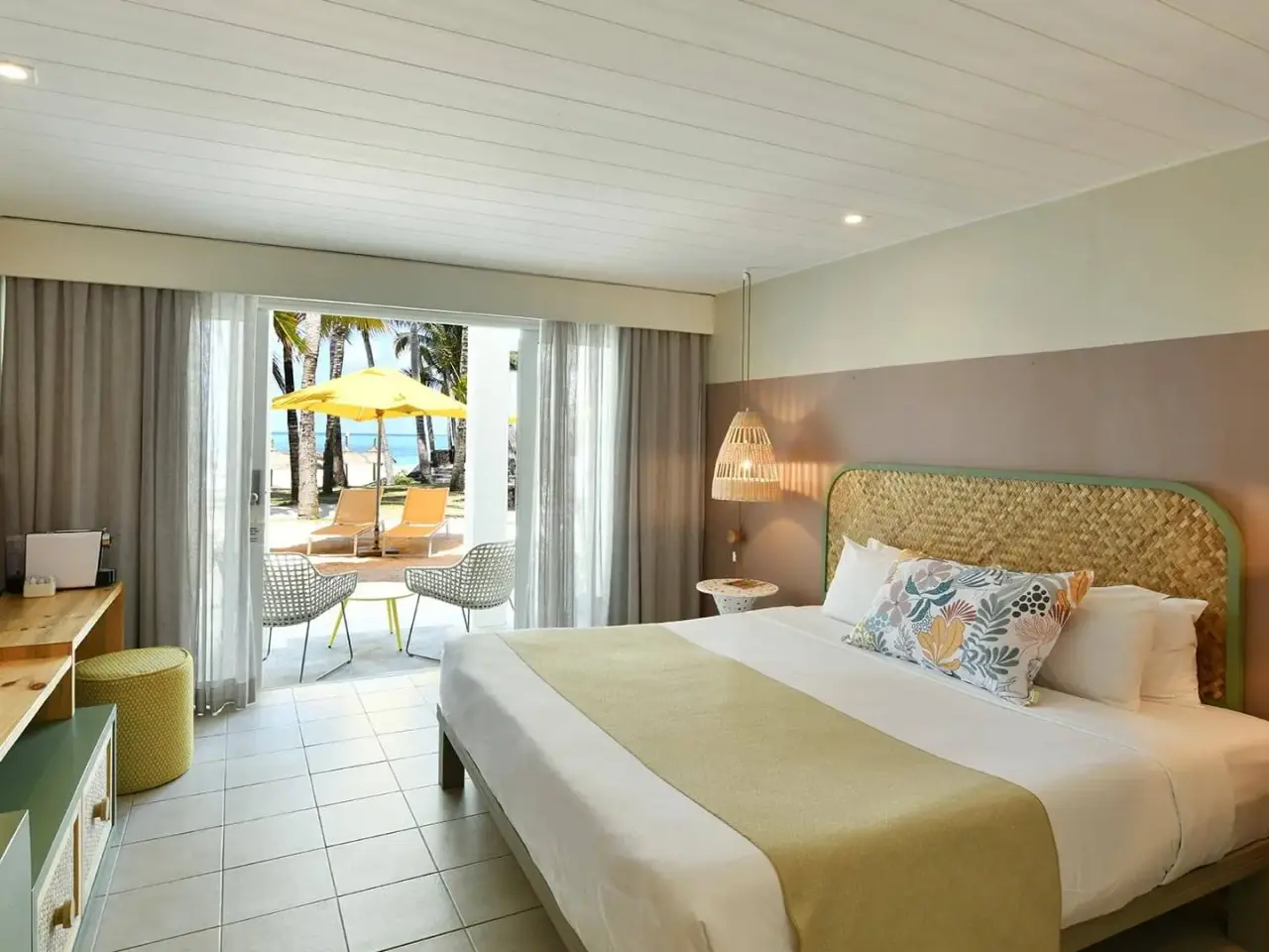 Comfort Beachfront - Ground Floor