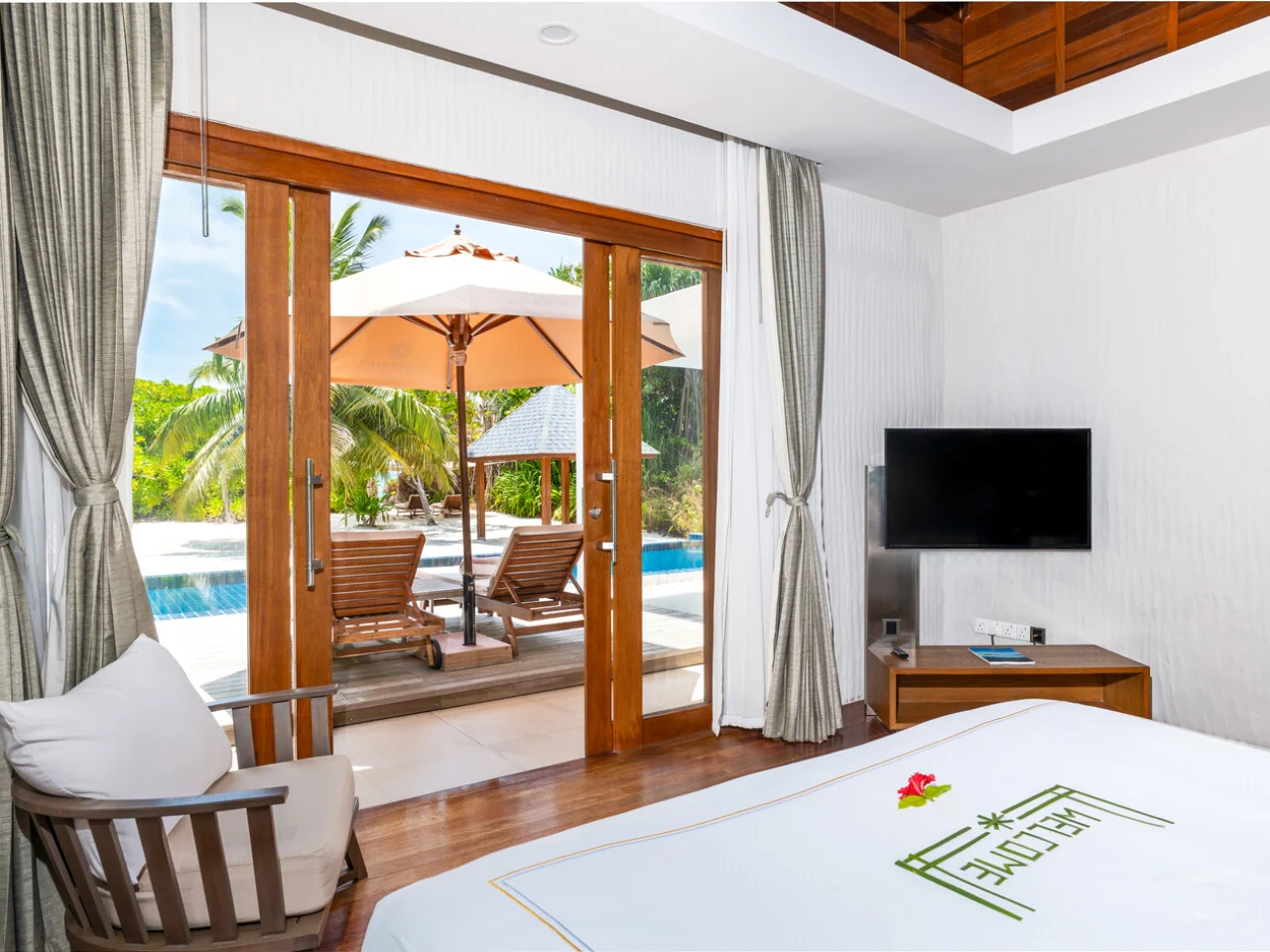 Deluxe Beach Residence with Lap Pool