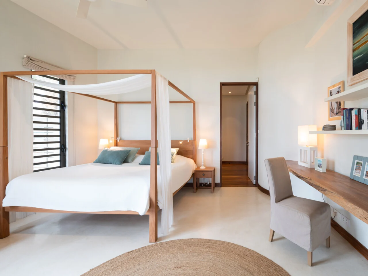 5 Bedroom Villa