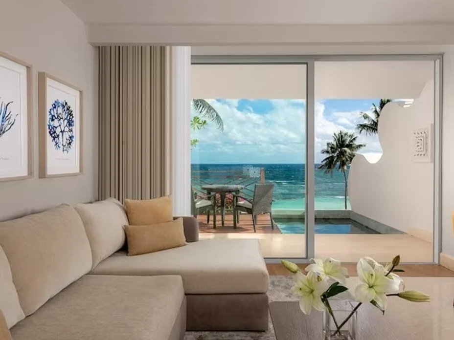 Ambassador Pool Ocean Front View Suite