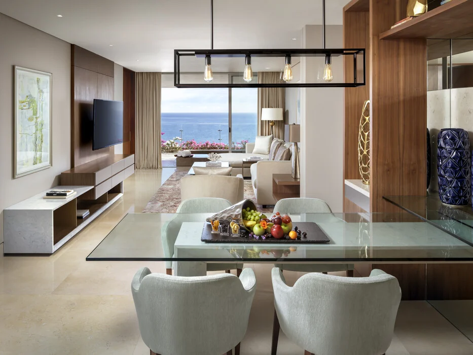 One Bedroom Governor Suite Ocean View