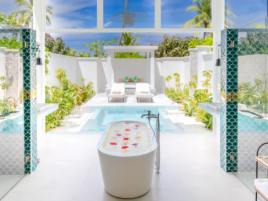 Grand Beach Villa with Pool